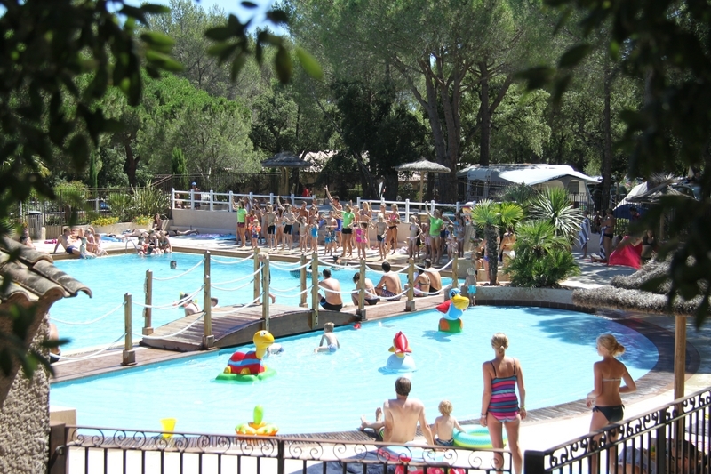 zwembad-vooraanzicht-lei-suves